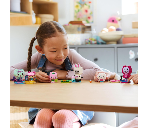 LEGO KOCI DOMEK GABI 11215 Koci przyjaciele Gabi z klocków - 1473404 - zdjęcie 4